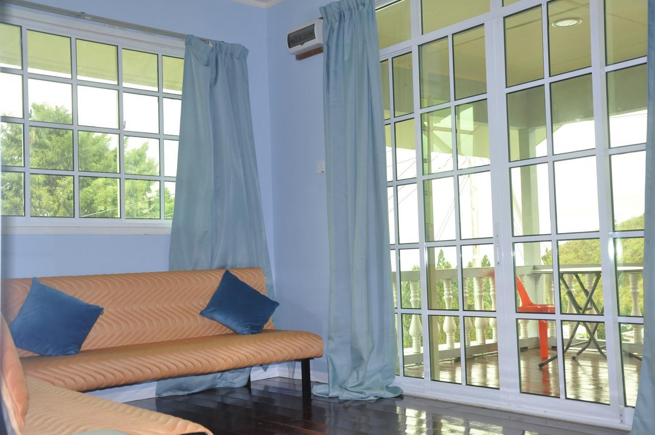 Azrien Homestay Kundasang Exterior photo
